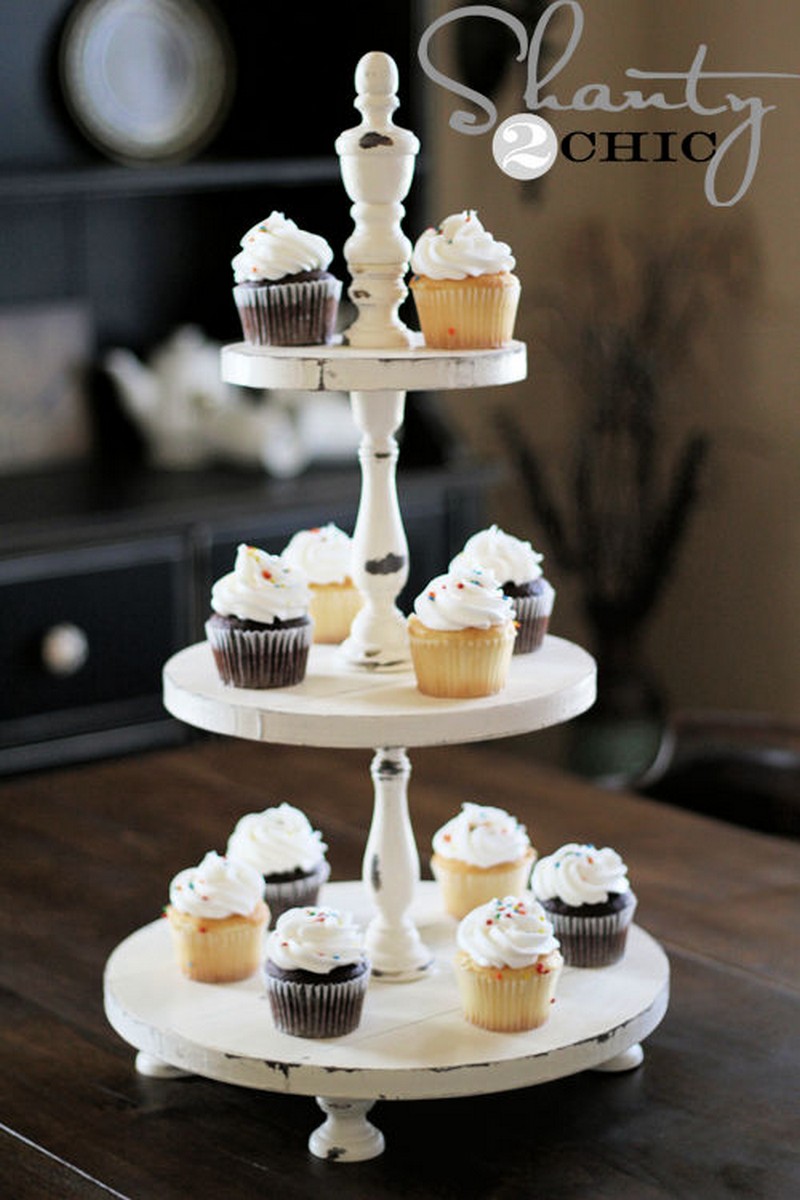 30+ DIY Cupcake Tower Ideas For Events - Susie Harris